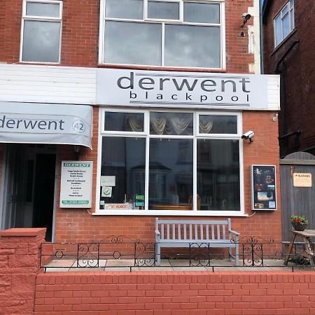 Ultimate Family Guest House Blackpool Exterior photo